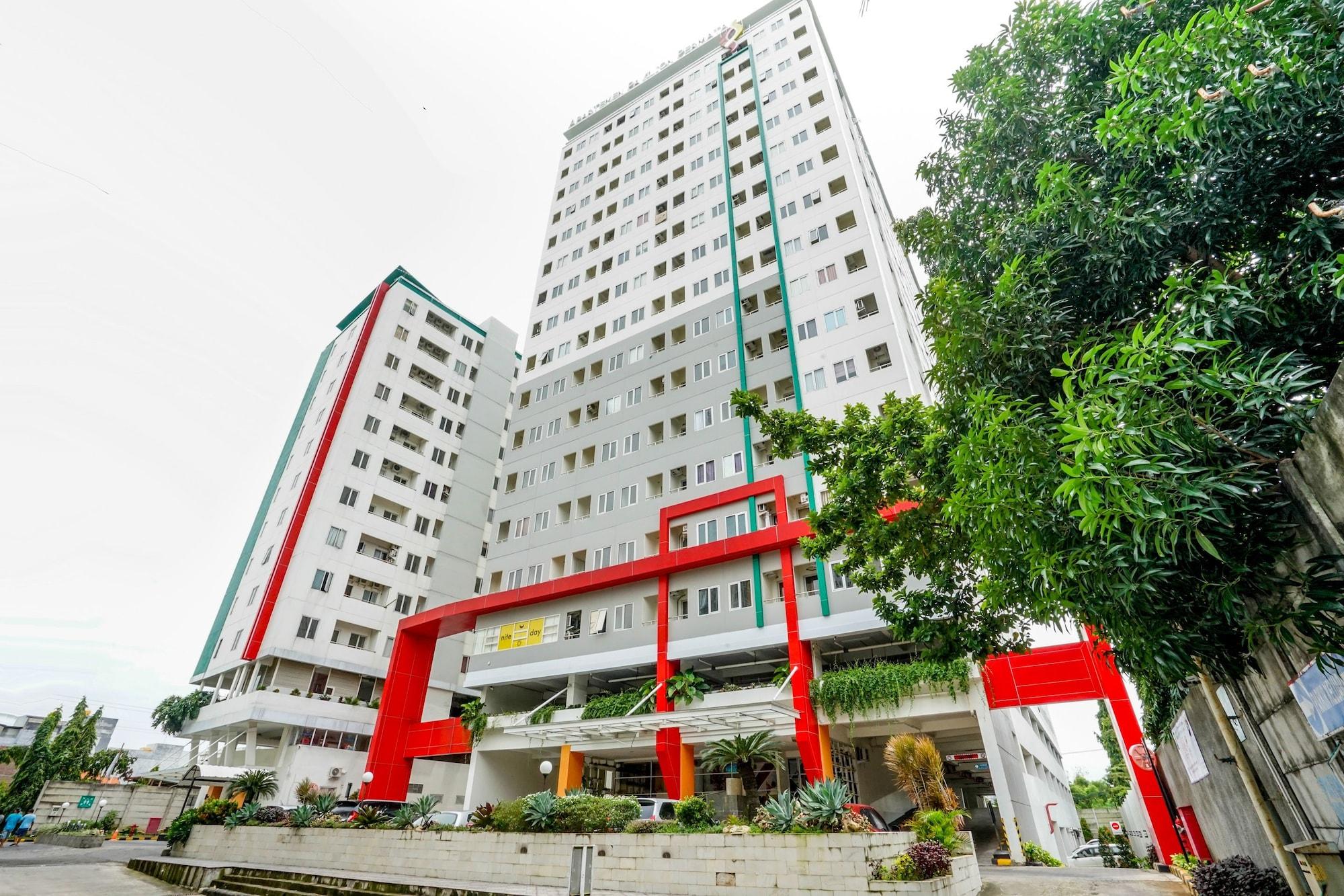 Super Oyo Capital O 91962 Pavilion Permata Surabaia Exterior foto